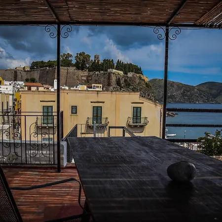 Casa Giuliana 3* Città di Lipari